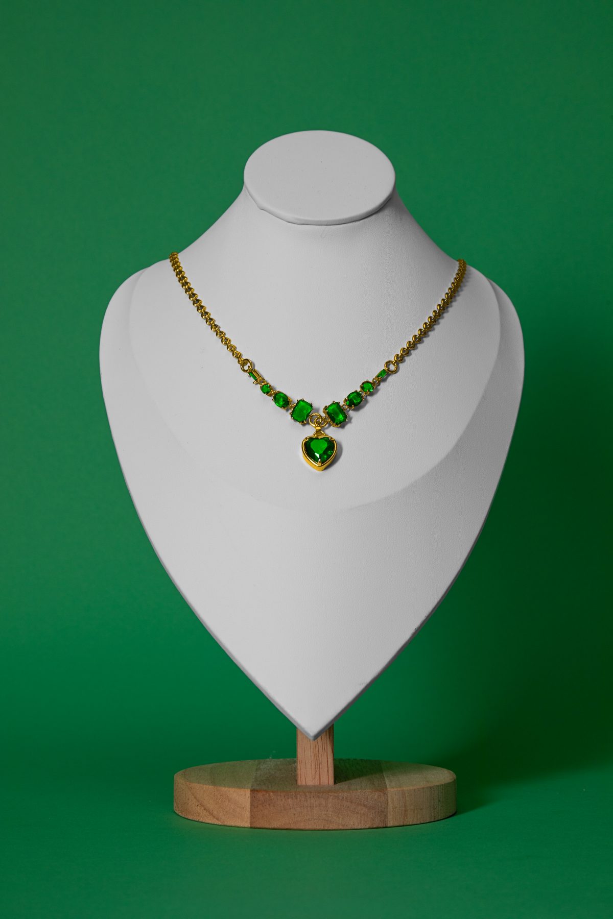 Gargantilla Swarovski Corazón Verde Artesanal | LUISON